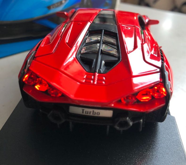 Lamborghini Sian модель 15 см,металл,свет,звук,все открывается