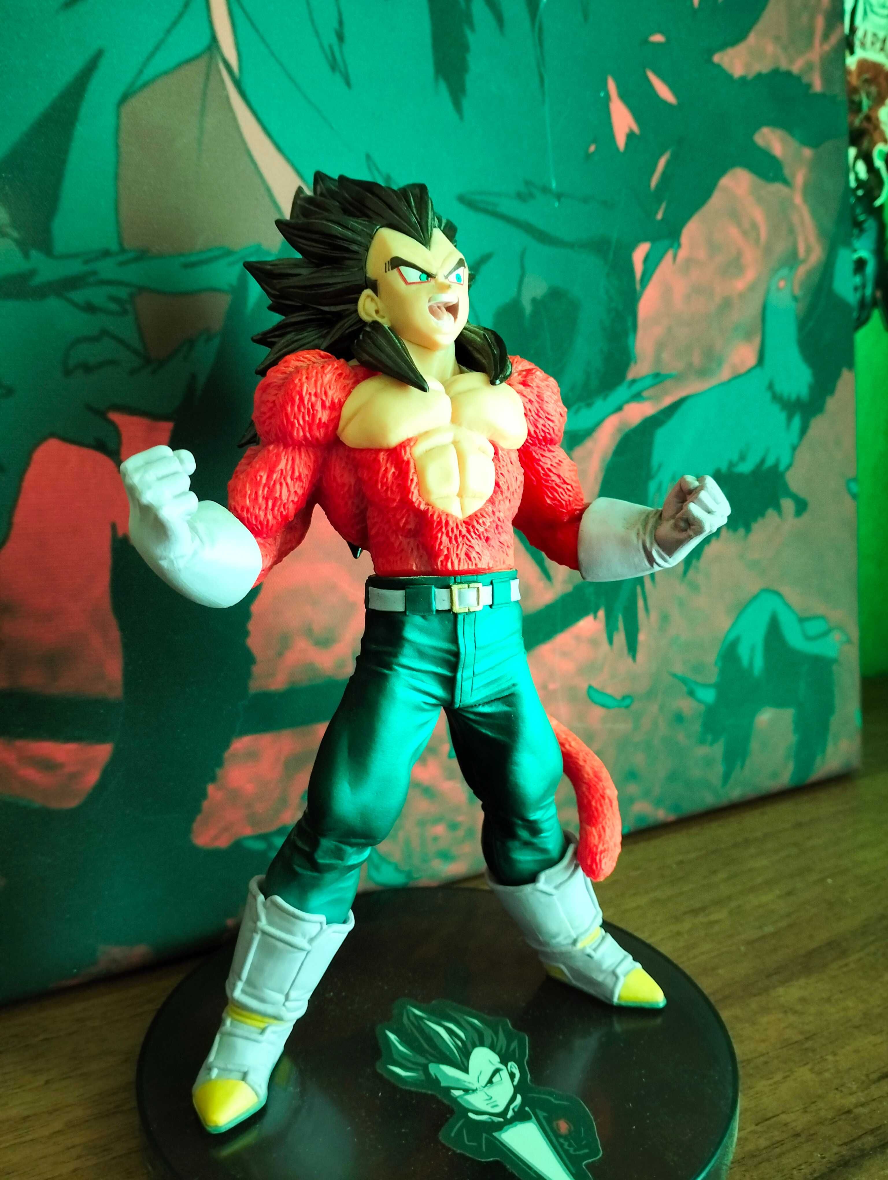 Vegeta SSJ4 Dragon Ball figurka