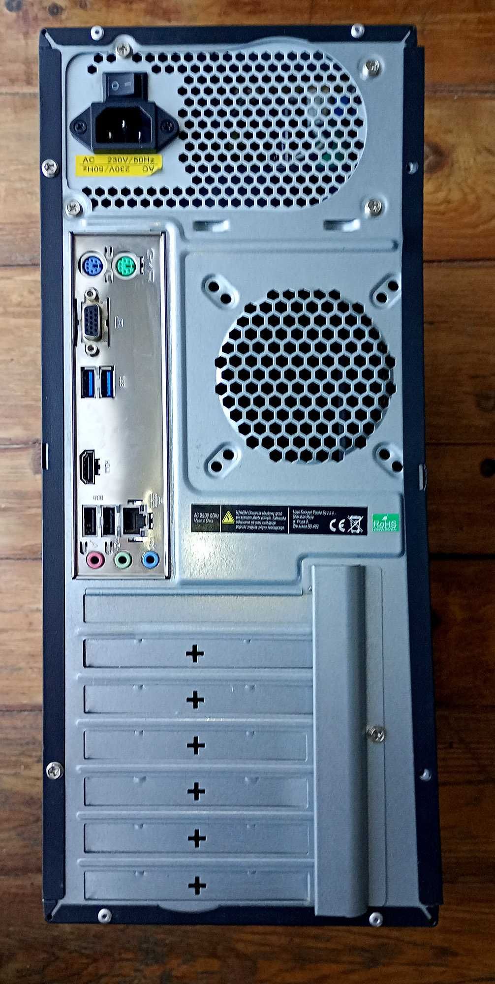 Komputer A68HM-E33 V2, AMD a8-7600, 16GB (2x8GB)