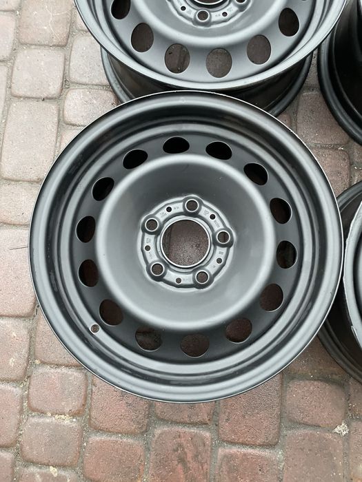 FELGI STALOWE BMW 7" x 16" x 5x120 x 72,6 x ET/IS 34