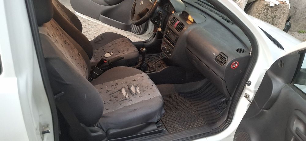 Opel corsa c 1.7