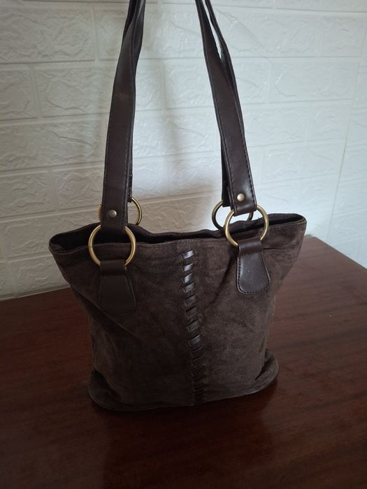 Замшева сумка з кожаними ручками,коричневого кольору