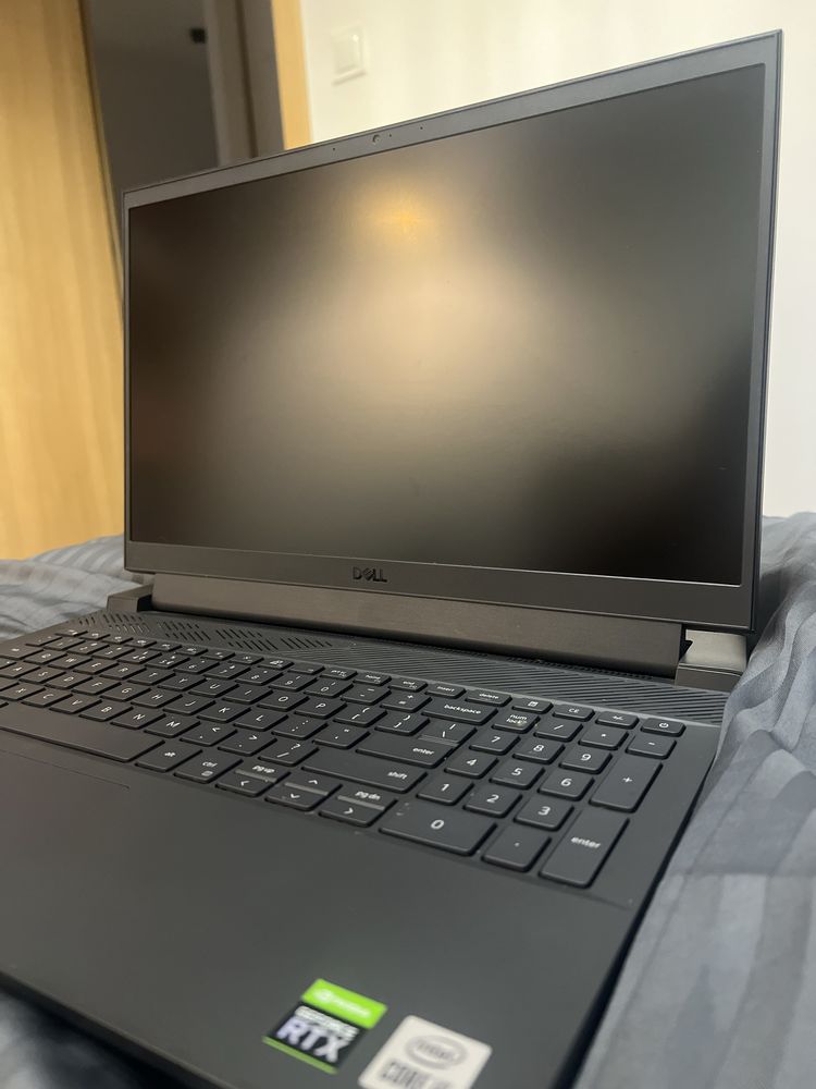 Laptopa Dell G15 5510 – i5, RTX 3050 Ti, 16GB RAM