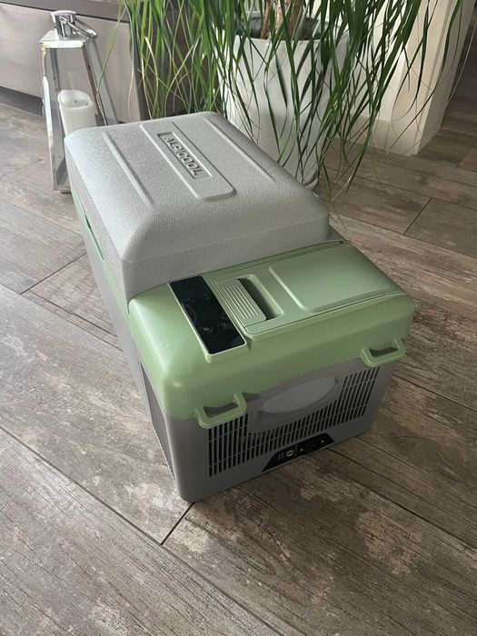 Lodówka turystyczna przenośna samochodowa 20L, 12/24V