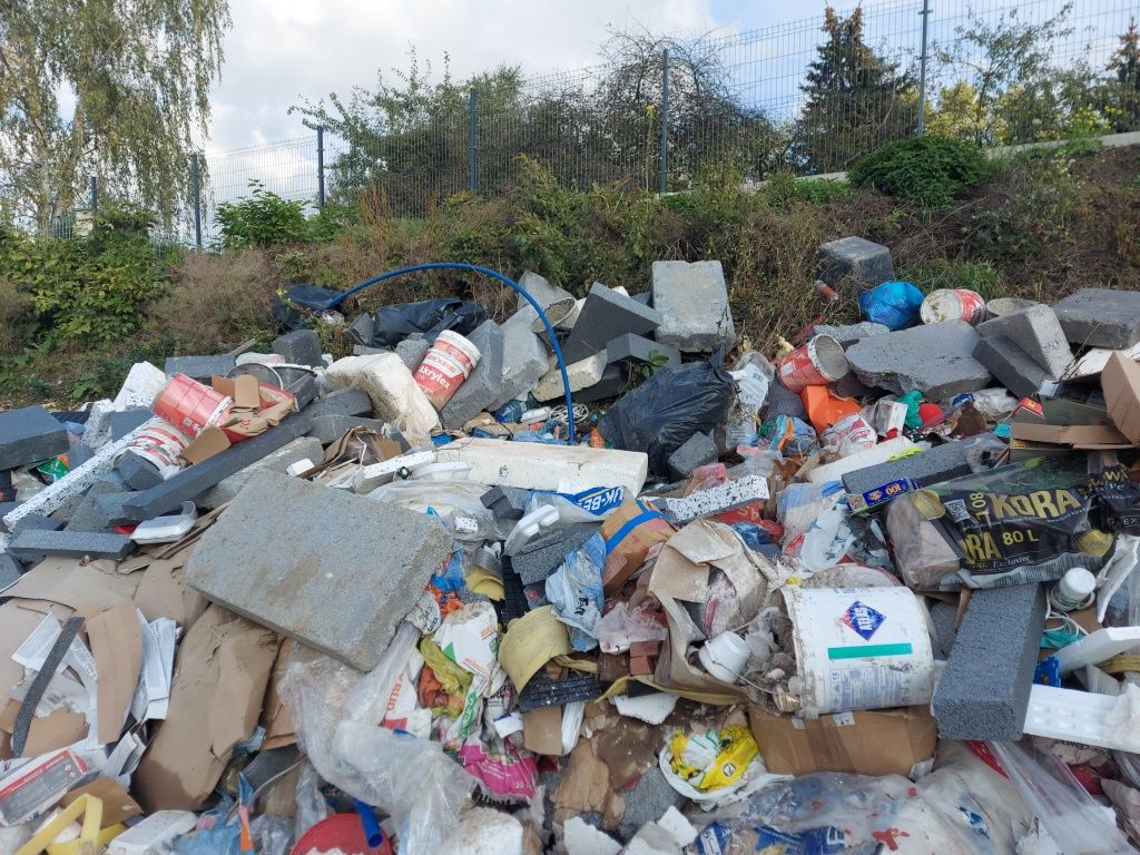 Opróżnianie mieszkań wywóz simieci,starych mebli, wolne terminy