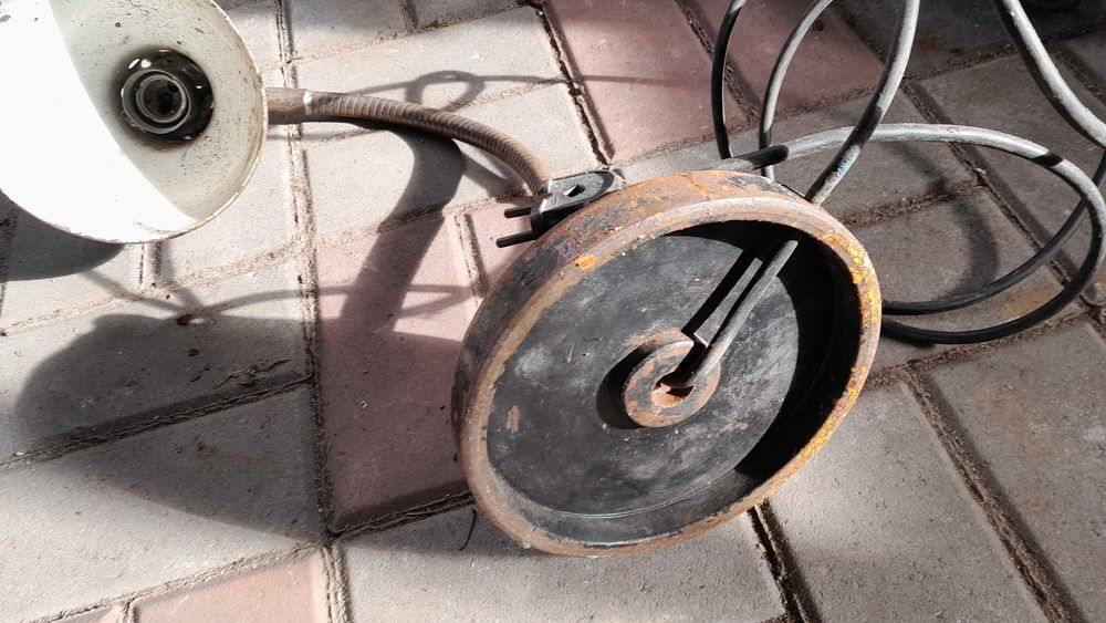 Lampa warsztatowa ciężka lata 60-70 PRL