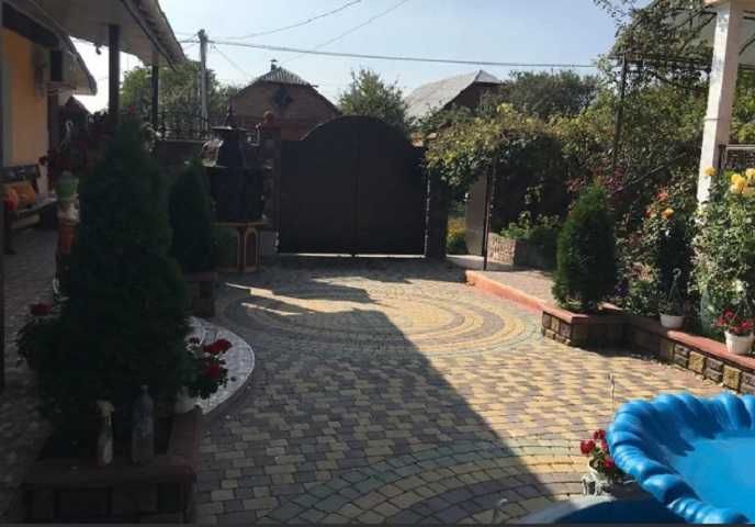 Будинок в Ружичній