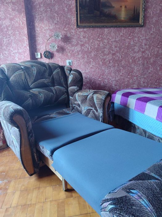 Раскладное кресло-кровать (отличное состояние).В наличии 2 шт.