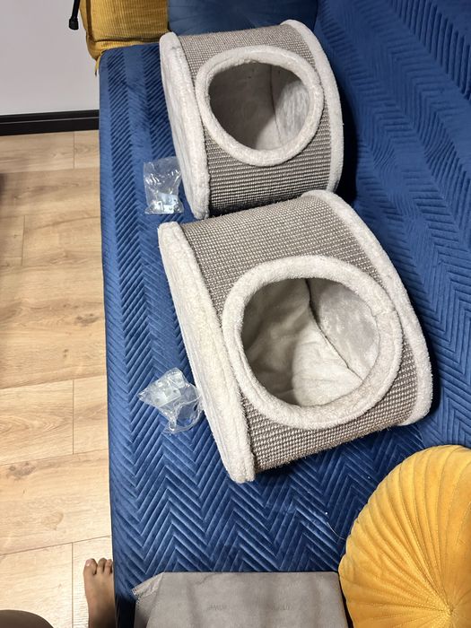 Dwie Budka półka polka dla kota wiszaca domek drapak