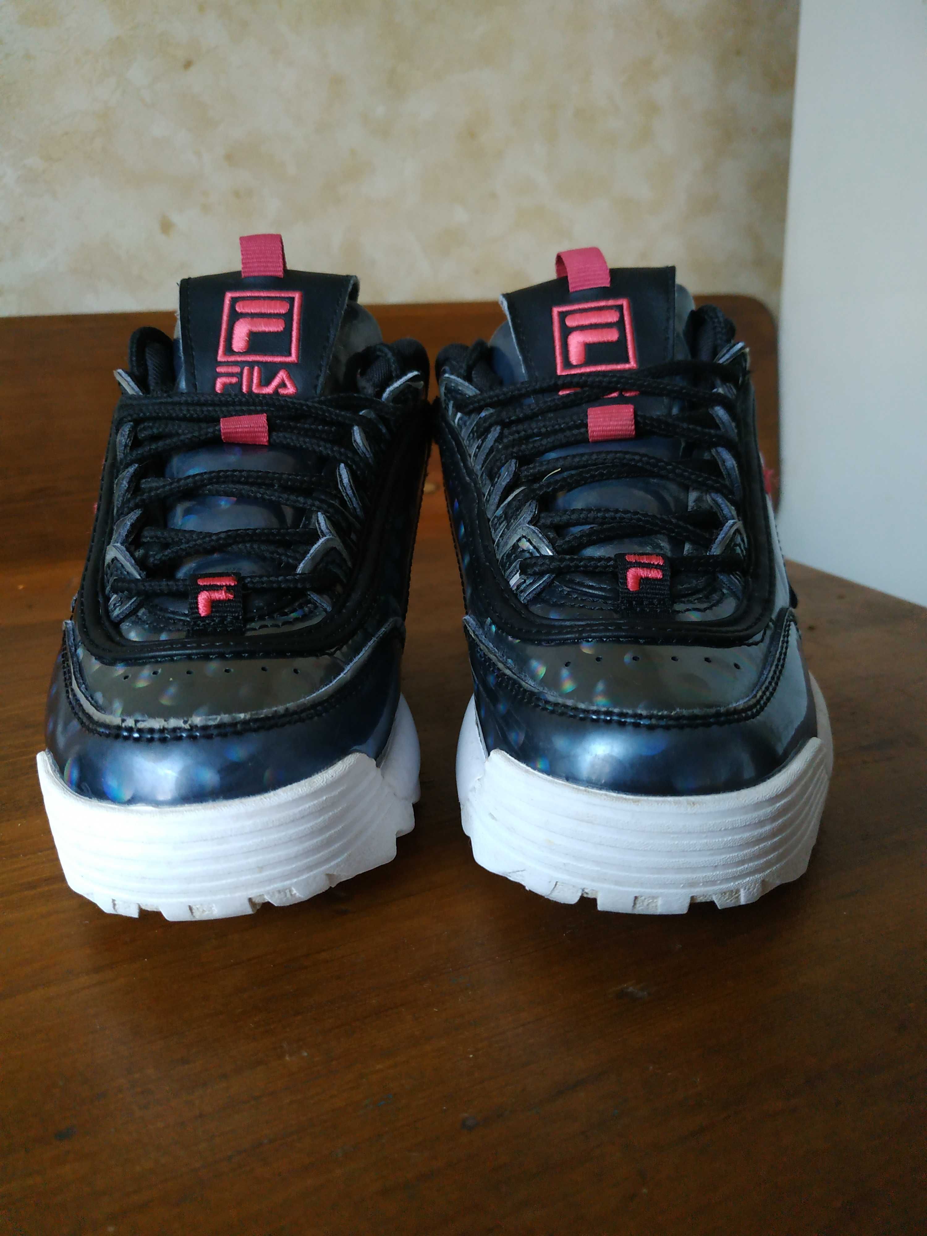 Стильні дитячі кросівки для дівчинки Філа Дисраптор 31 р-р (уст-20 см)