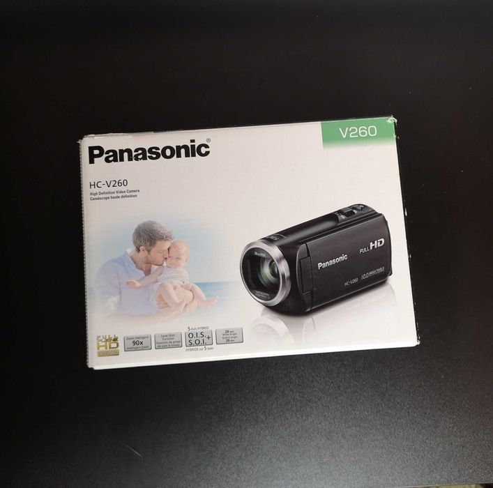 Камера Panasonic HC-V260 full HD