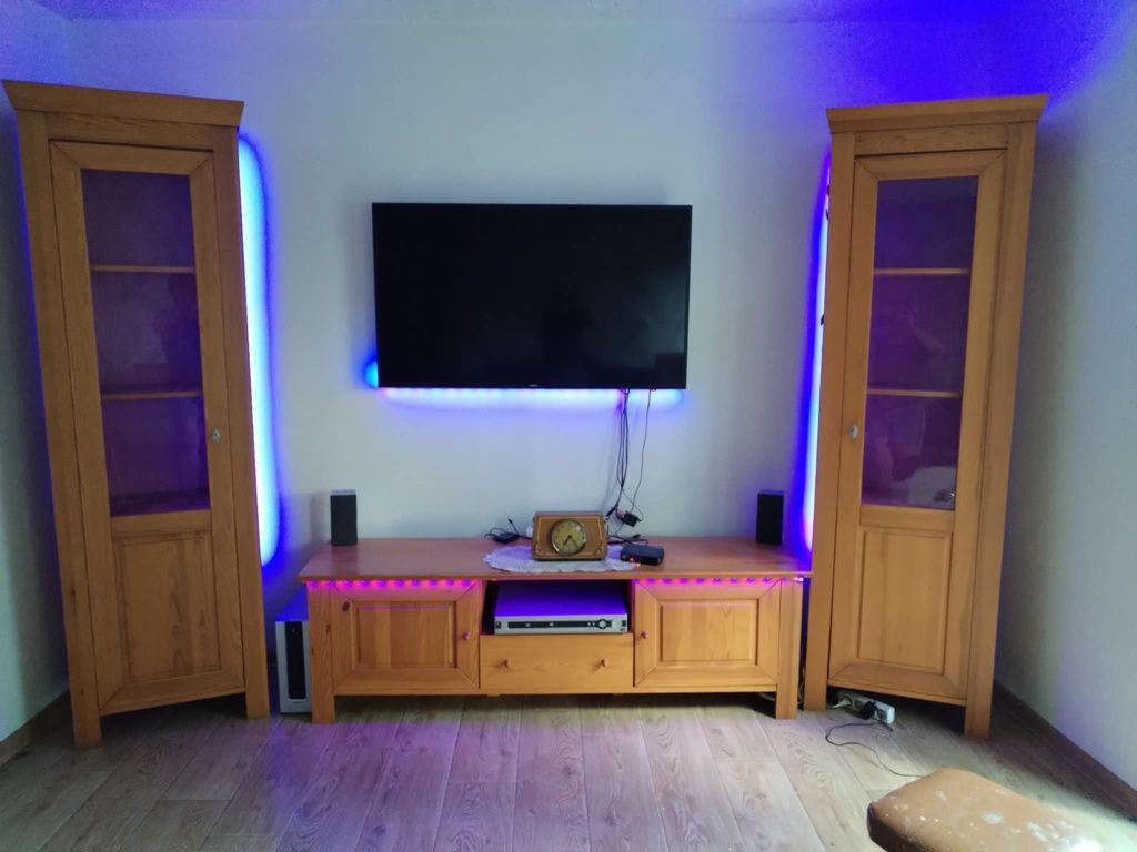 Meblościanka podświetlenie led