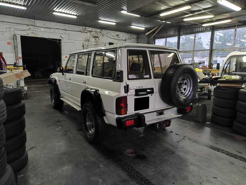 Nissan Patrol Y60 GR 2,8 TD 116KM _ Francja