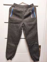 Ocieplane spodnie sportowe dresy New York joggery fashion sport boy