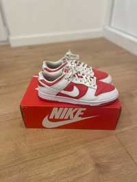Nike Dunk Low Retro red