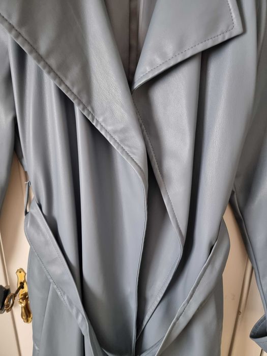 Gabardine em polipele Stradivarius Nova