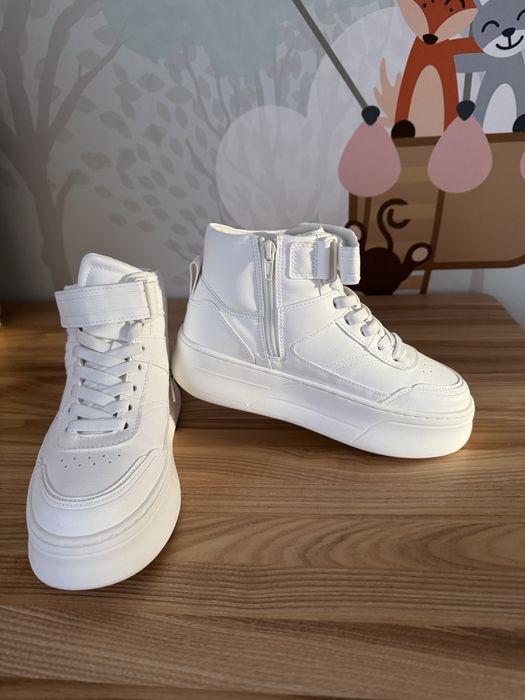 Кросівки/ хайтопи Zara 36 розміру