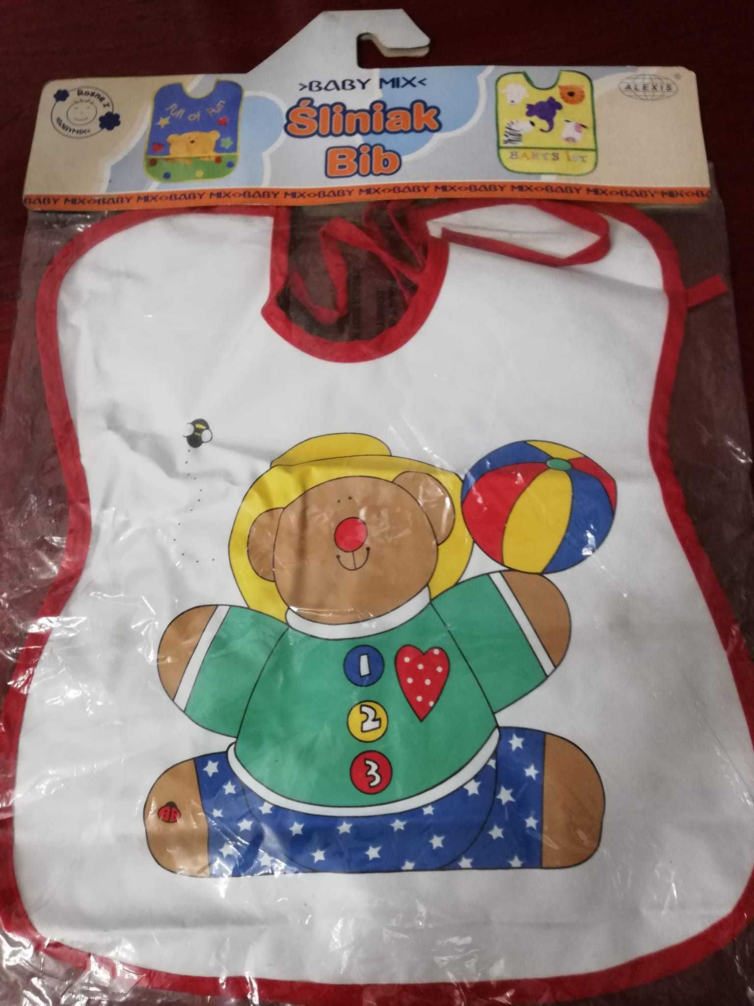 Śliniak duży z ceraty 31 x 28 cm