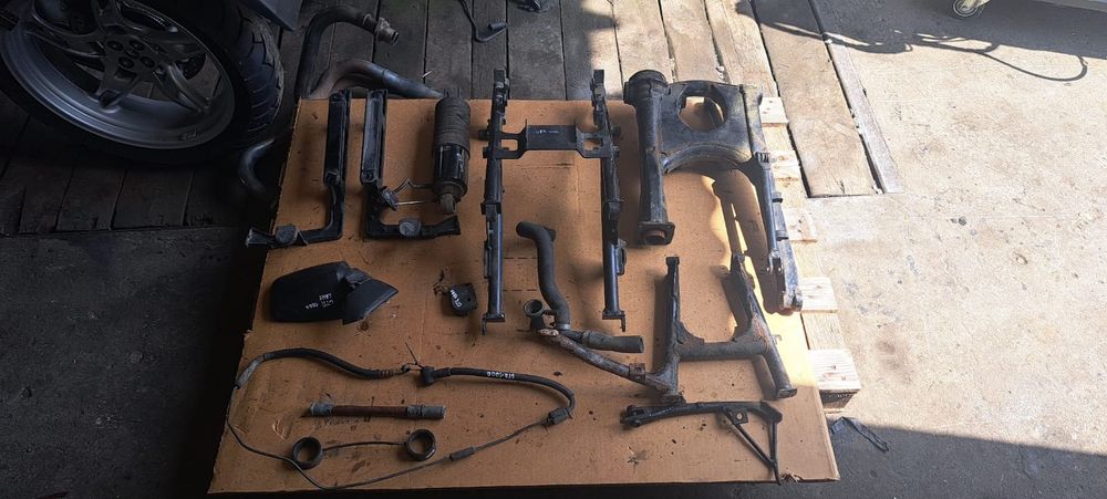 Kawasaki gtr 1000 części  czasza