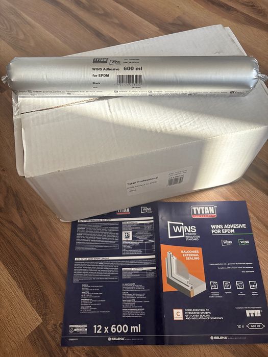 Klej do EPDM -Tytan  profesional EPDM 600 ml czarny 12 sztuk