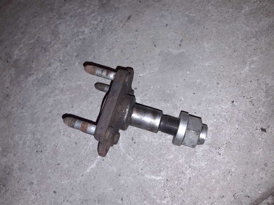 Ступица колеса sens lanos nexia nubira opel vectra B Lacetti цапфа