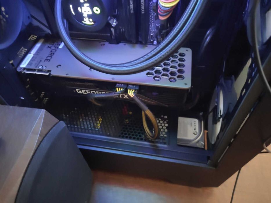 Видеокарта PNY GeForce RTX 3090 24GB XLR8 Gaming Revel Epic-X RGB