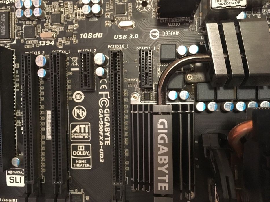 Мат. плата Gigabyte  GA 990 FXA UD3