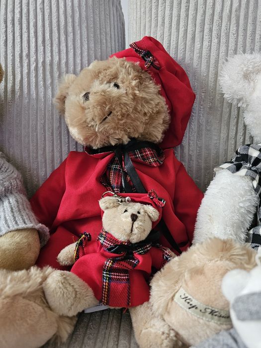 Misie tvn 4 duże, 3 małe.