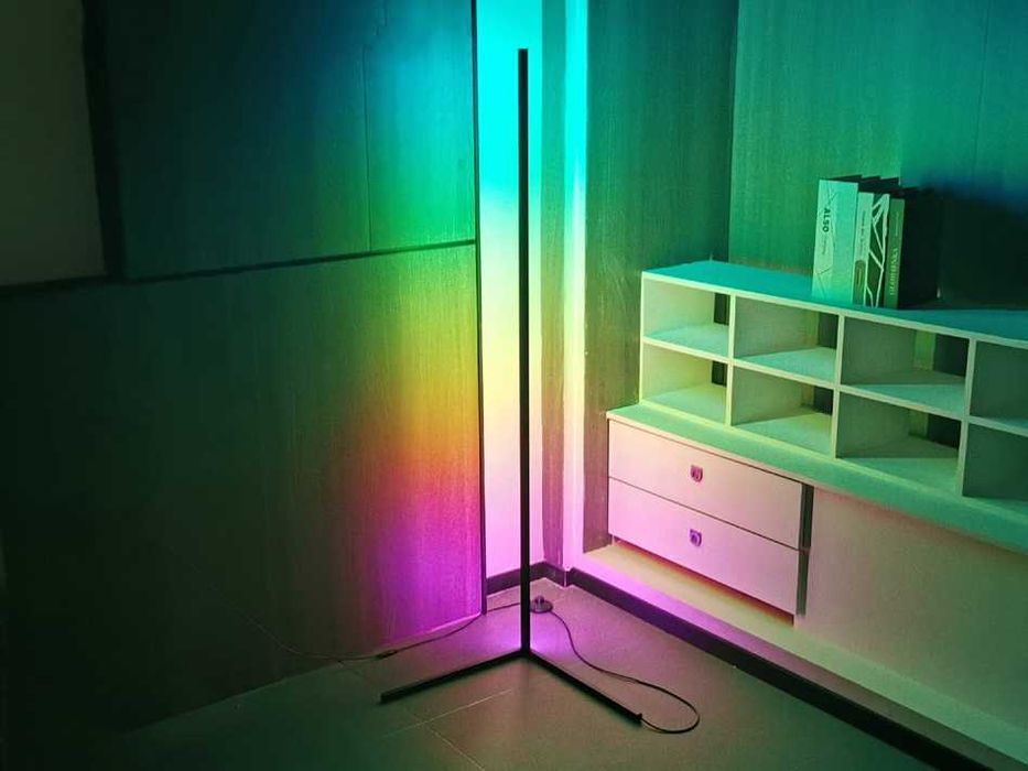 Кутова RGB-лампа (підлоговий LED торшер світильник) угловая, напольная