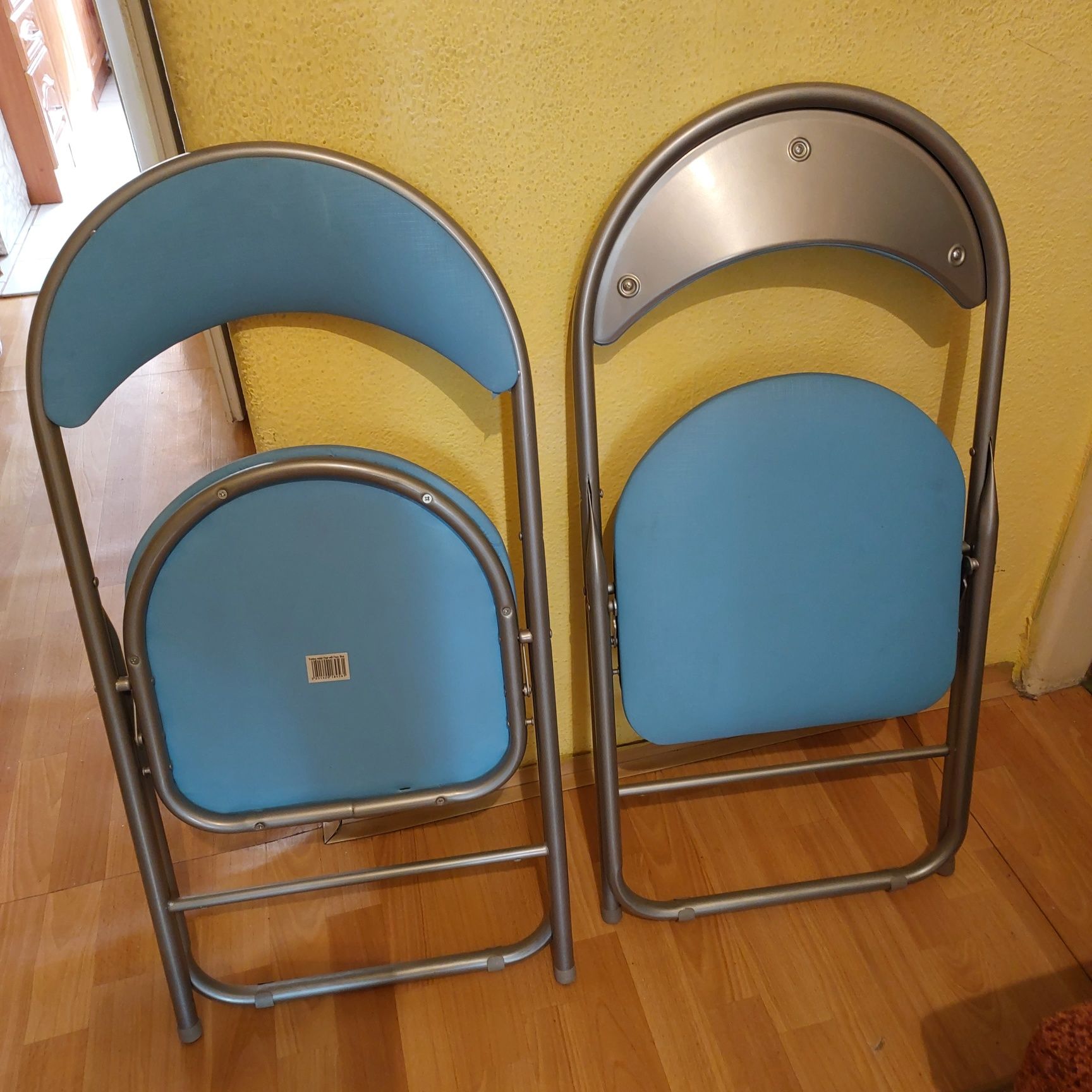 Krzesełka 2 szt metalowe, składane, siedzisko miękkie, Nowe