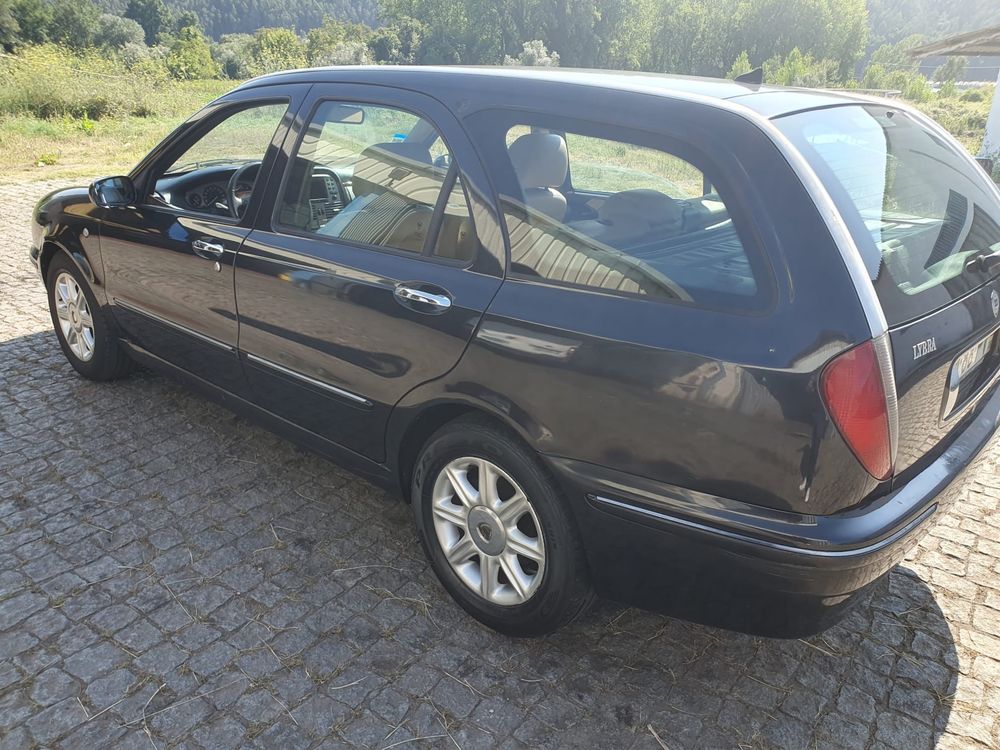 Lancia Lybra 1.9 JTD, 105cv do ano de 2000