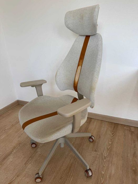 Cadeira GRUPPSPEL (Ikea)