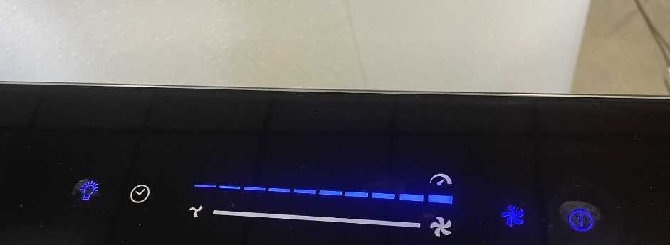 Виїзна вбудована витяжка вытяжка в Klarstein Royal Flush Eco 60-90 cm