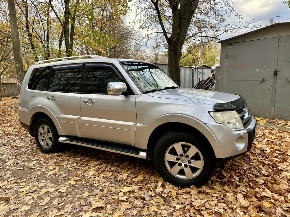 Продам Mitsubishi Pajero 3.0 avtomat гбо 2007г в