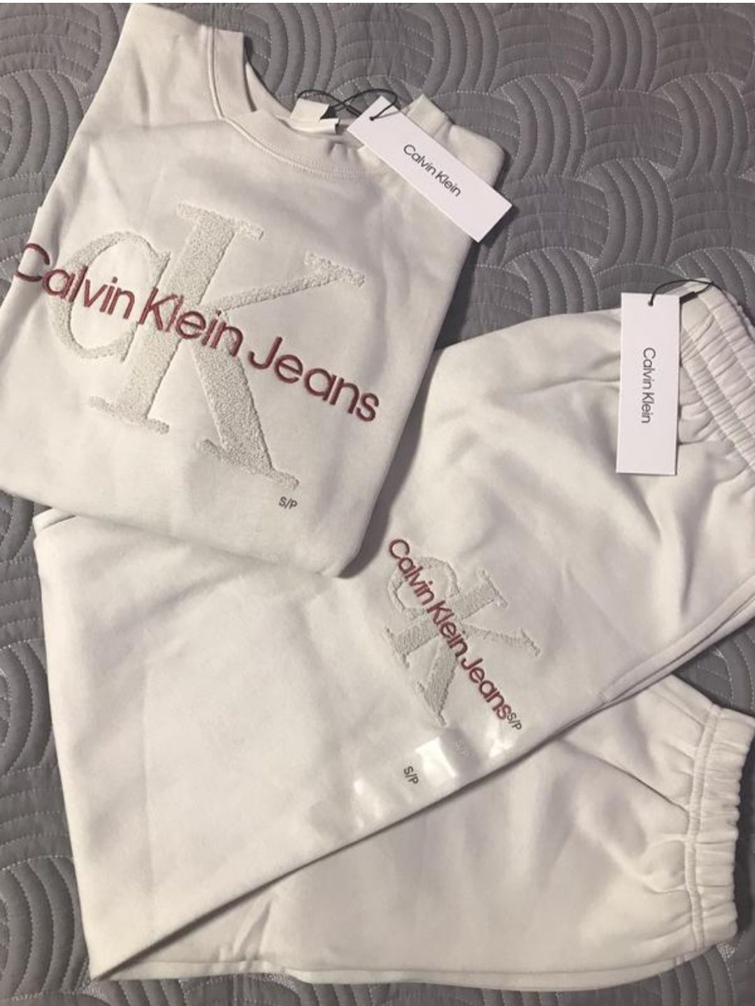 Костюм жіночий ck Calvin Klein s ( ближче до М) оригінал новий