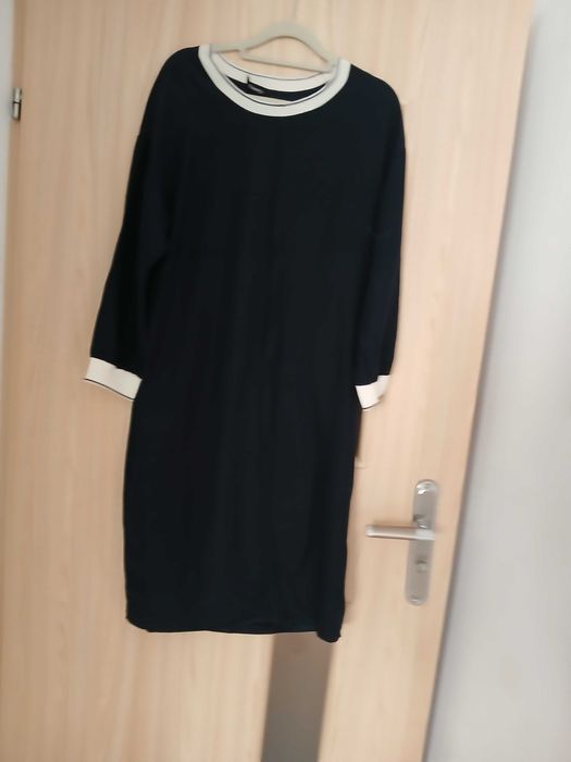 sukienka z kieszeniami Theory M elegancka jedwab