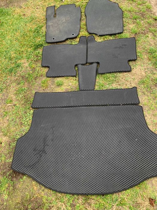 Dywaniki EvaMats z Toyoty Rav 4 2018r.