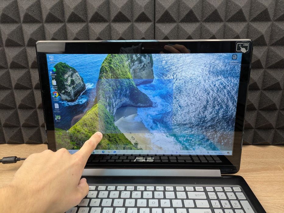 Ноутбук Asus i7 5500u GT 840M 8/512ssd 15.6 Full hd touch