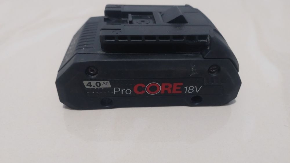 Акумулятор Bosch ProCore 18V 4 Ah