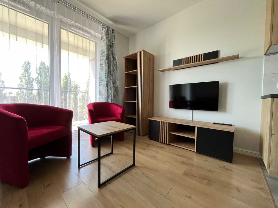 Przestronna kawalerka z miejscem postojowym - Metro Słodowiec