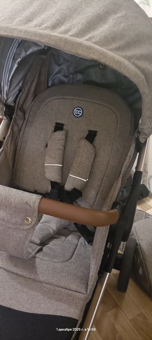Продам дитячу прогулянкову коляску.