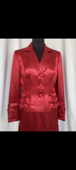 Жіночий червоний ретро-костюм