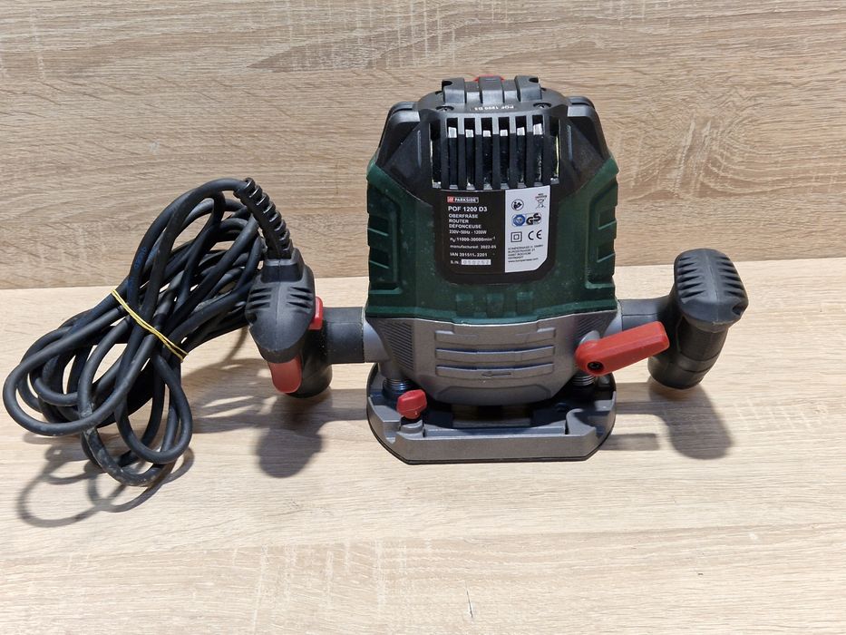 Frezarka parkside pof 1200 d3 urządzenie do obróbki drewna