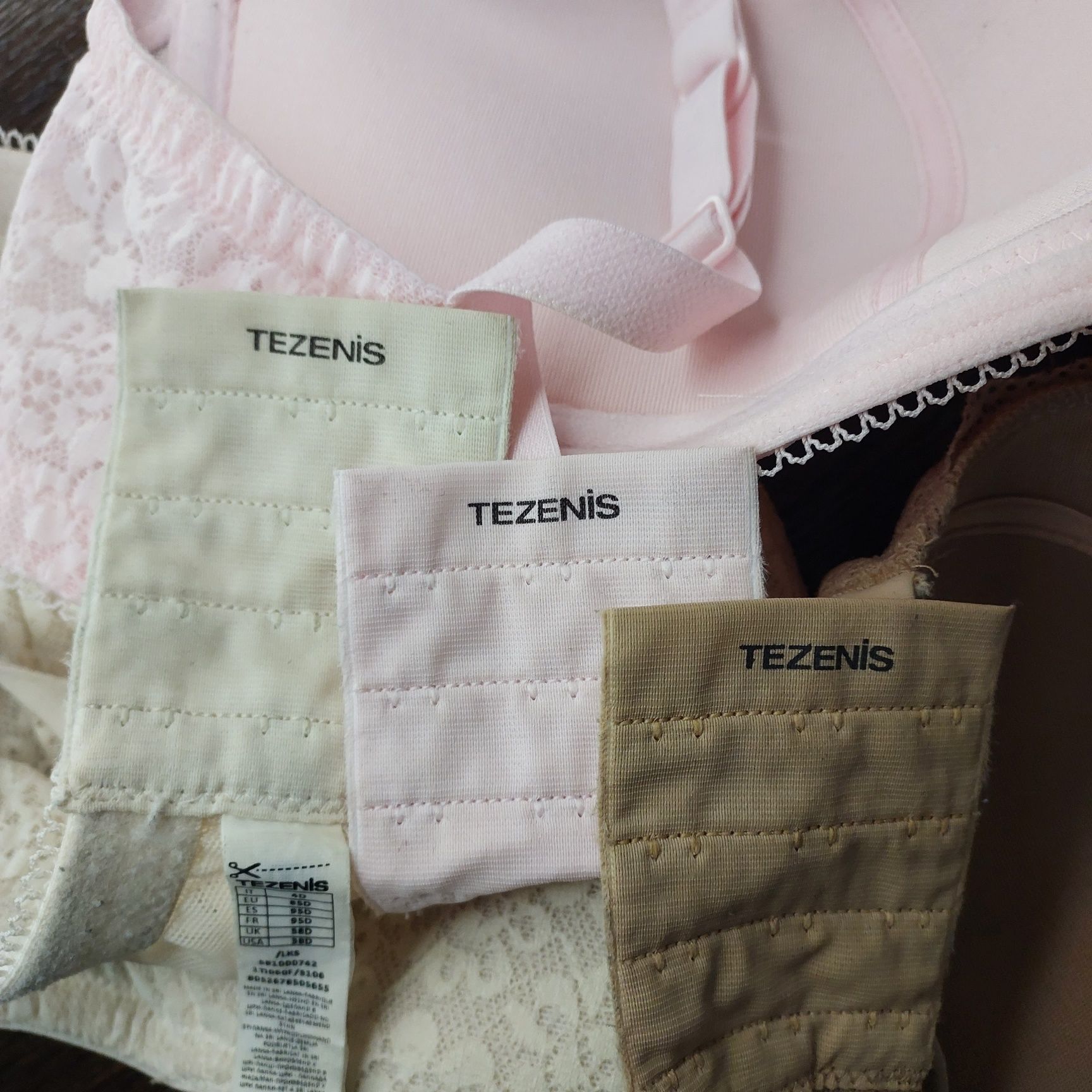 бюзгалтери TEZENIS