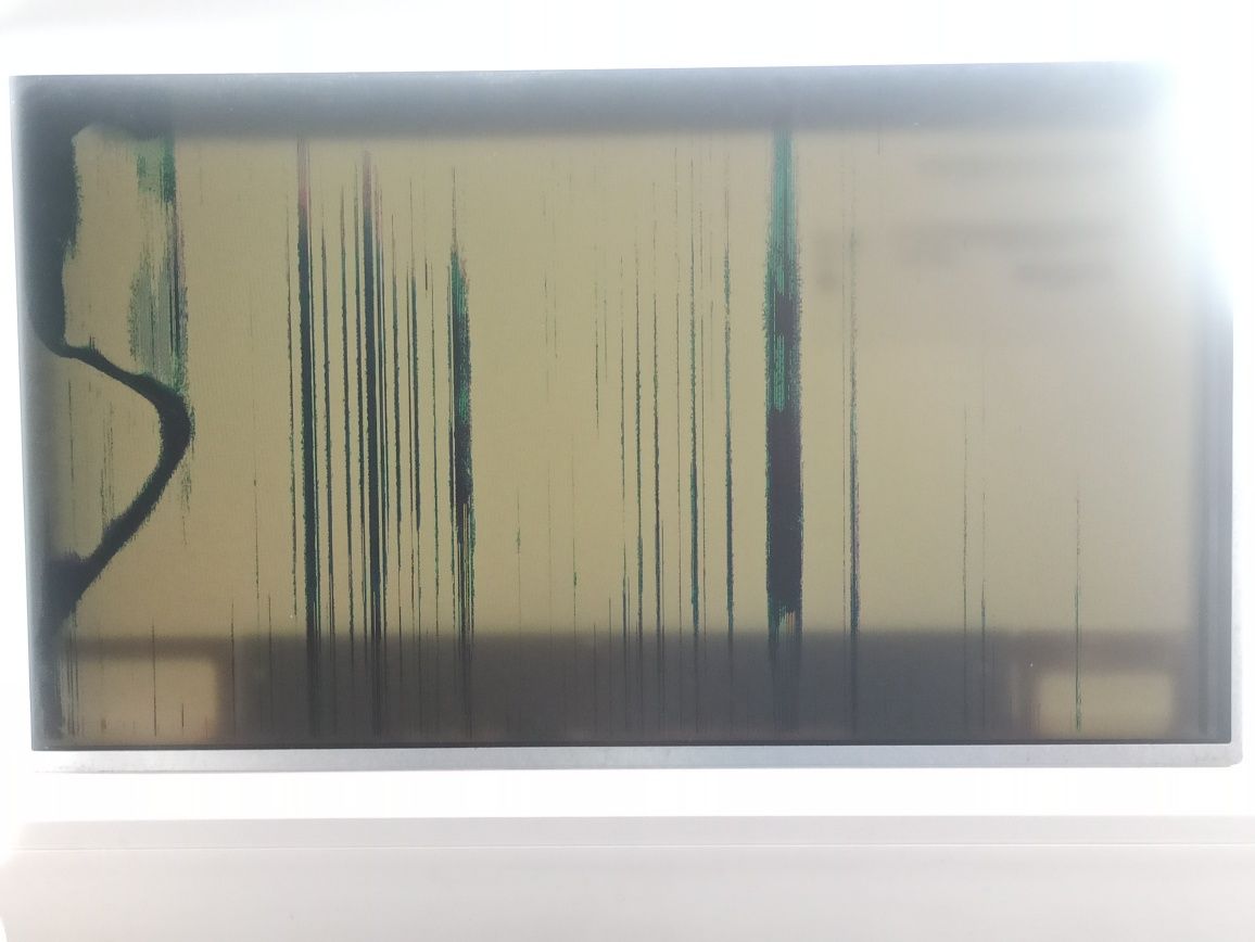Matryca LCD uszkodzona B156XTN02.1