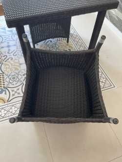 Conjunto de jardim de mesa e 2 cadeiras de vime sintético