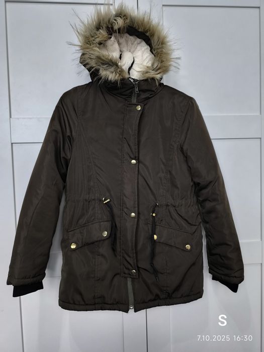 Parka 152 kurtka zimowa kaptur ze sztucznym futerkiem jesień zima