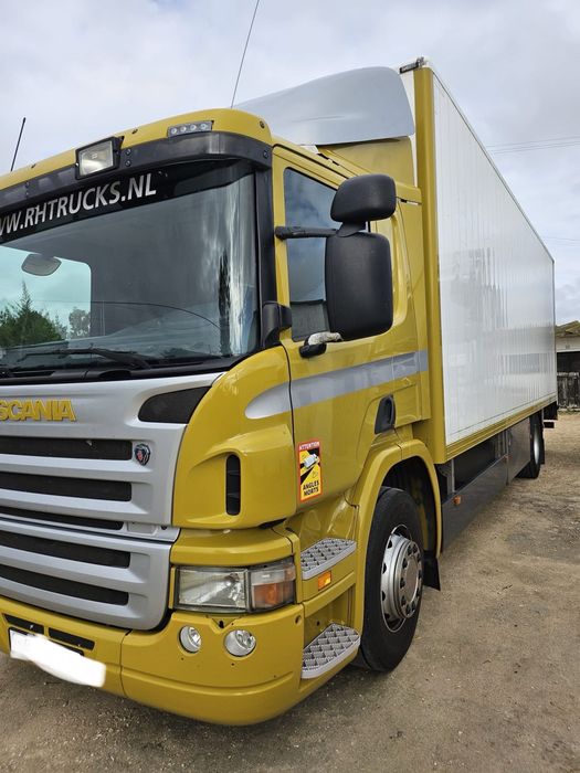 Camion Scânia……,