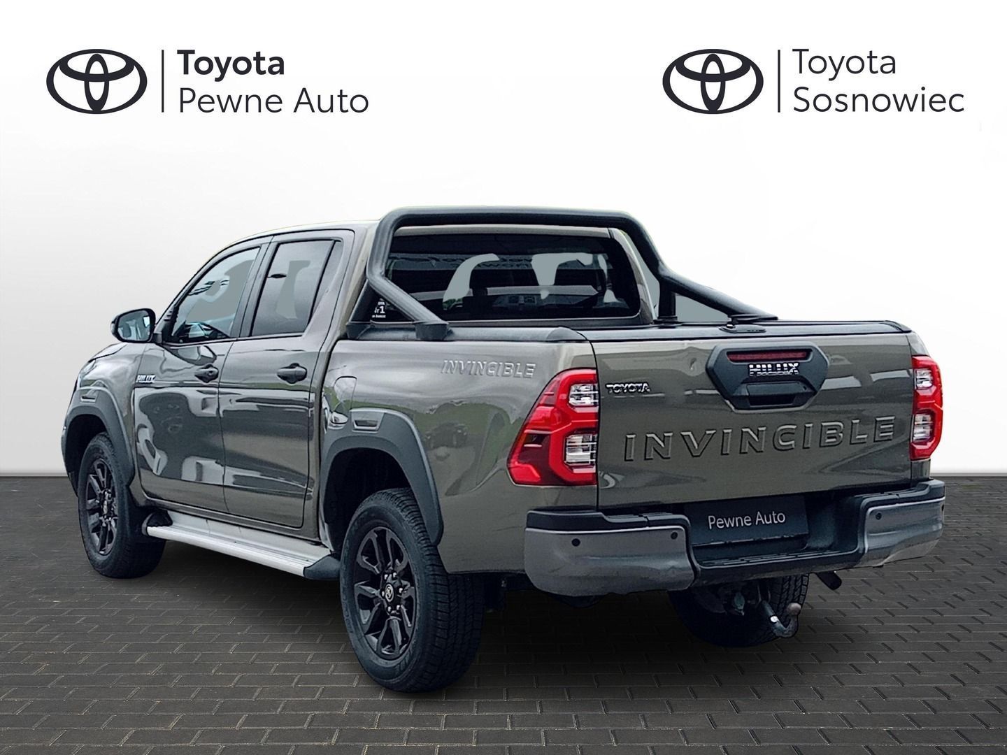 Toyota Hilux Toyota Hilux 2.8 D-4D Double Cab Invincible 4x4 A/T