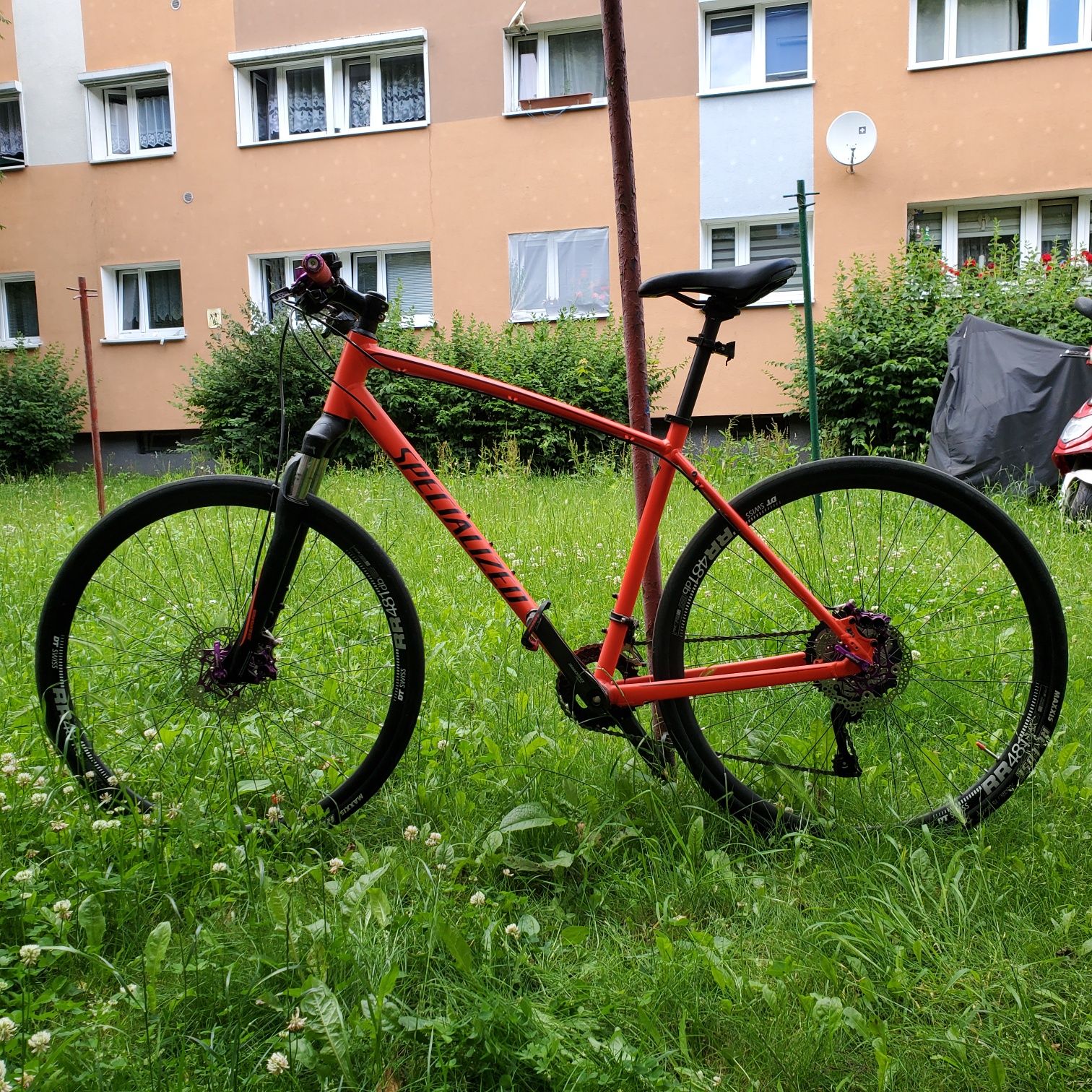 Rower Specialized Crosstrail / Shimano Deore / Hope Tech / DT SWISS